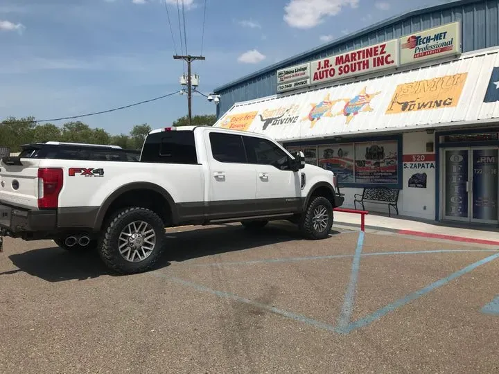 https://cdn.trust-mechanics.com/photos/Tz08Rj9Zdw6xHJpHTmNM/c58b8485-fcc6-4c1f-88f1-353e5510485f_720x720