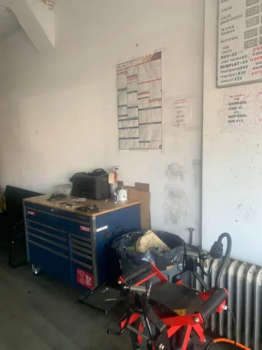 https://cdn.trust-mechanics.com/photos/U9klQUIzIYaMO6IJm9eN/3304607d-2968-4ae6-b192-6feaea7a2ca1_720x720