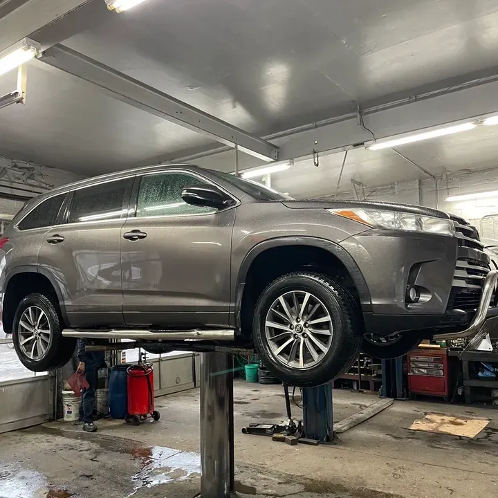 https://cdn.trust-mechanics.com/photos/UAheMMwA4s2RNWfbNhpo/b92fda0d-0760-4e2b-9366-eecc668ef18d_720x720