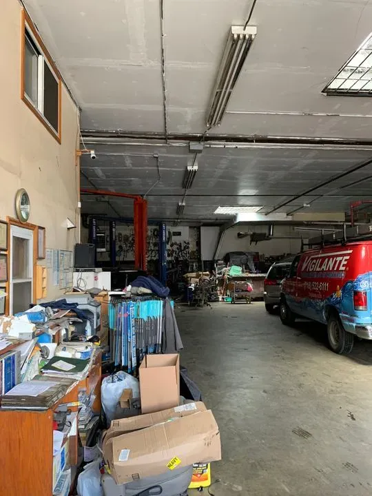 https://cdn.trust-mechanics.com/photos/UOo4XqVULyS9KD3LaURj/984b1c0e-035d-4882-98e9-7653ace9c582_720x720