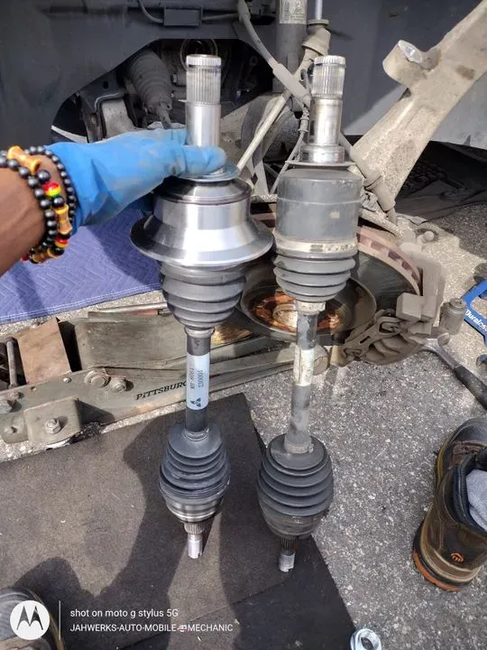 https://cdn.trust-mechanics.com/photos/VOu5n95KyJfIIJ2jcals/5d5edf84-dadd-4e48-941c-6d6c5d99e768_720x720