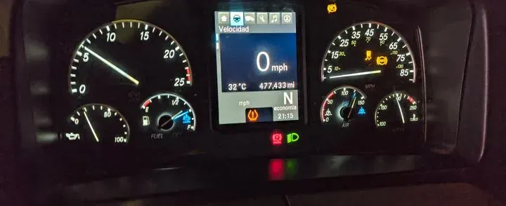 https://cdn.trust-mechanics.com/photos/VSgSiaed3AZy7nsn4rBQ/182b7c65-4dcb-458c-8c76-fc32490b3107_720x720