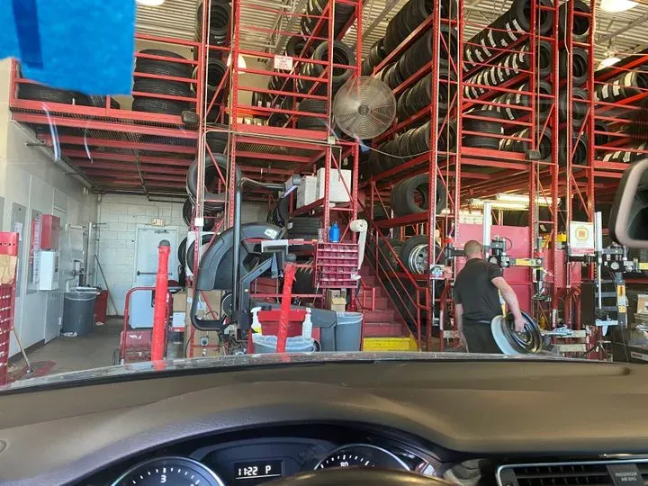 https://cdn.trust-mechanics.com/photos/VvKEKVmvBzBFPVs0D6Uh/f8be089e-016e-44b1-90d7-96e3ca1d3191_720x720