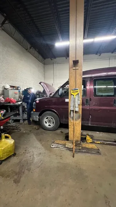 https://cdn.trust-mechanics.com/photos/Vxd711uf0KMcvJTmdxgI/cdf7f908-6a26-4da7-bdde-21953f5af0c5_720x720
