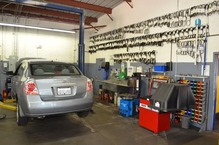 https://cdn.trust-mechanics.com/photos/WNRv6jfefvYCI8RYZPnT/29a443f6-62fa-4967-a0f4-3e93abae1888_720x720