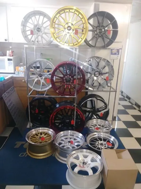 https://cdn.trust-mechanics.com/photos/WR7rmJlf8ZptxSyrE4mB/d4e604cb-0f0c-4e0d-b6c6-b3eab1fd5338_720x720