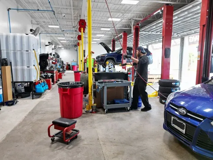 https://cdn.trust-mechanics.com/photos/WVS0BuOJn7HCfEUbMtuF/f152cb72-a10f-4837-93da-e20e2e5a09a5_720x720