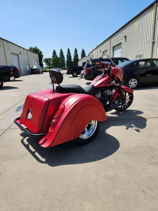 https://cdn.trust-mechanics.com/photos/WvGhBxPG27CtcLP9U5SN/d5ec2ab2-0fc8-45bb-9094-62a0c1bfbbc9_720x720