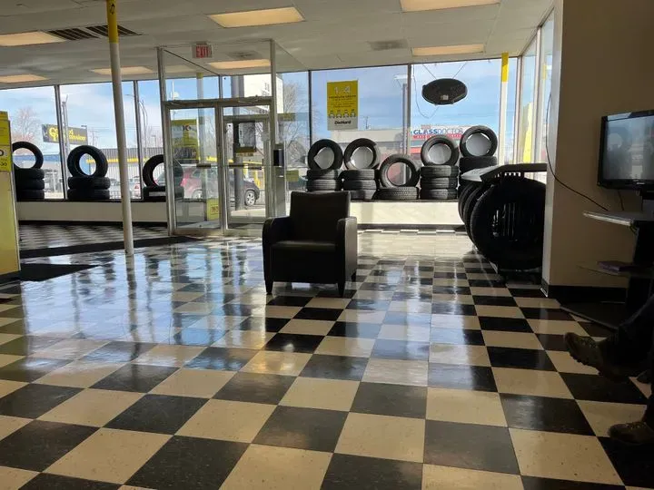 https://cdn.trust-mechanics.com/photos/XJBztUhQsjExuwKH0Y6o/7b2f89e3-ffdf-406a-a183-84f262352d5d_720x720
