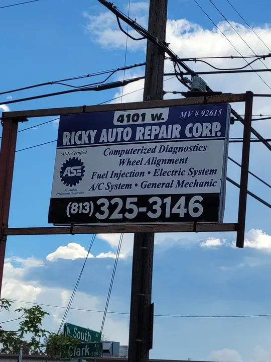 https://cdn.trust-mechanics.com/photos/XYN0AUMbxERYJmwwuyKa/14d02c27-78f1-4202-a5ca-8f8d879f88dd_720x720