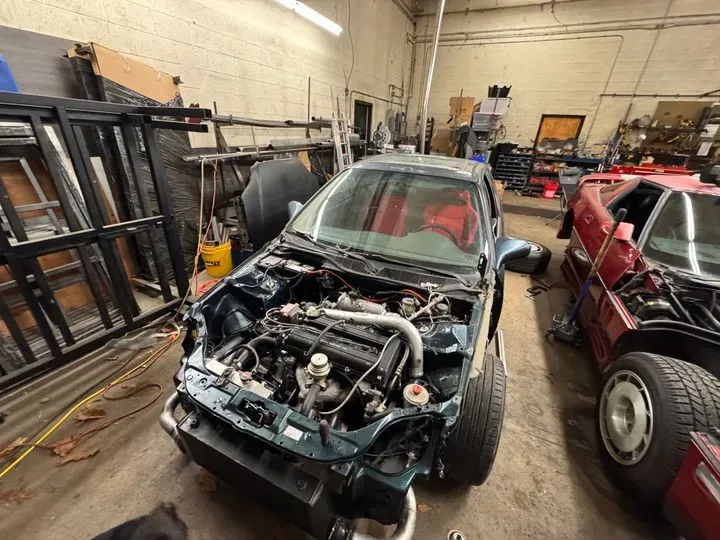 https://cdn.trust-mechanics.com/photos/YWZMiDY8HiF25X47tvmZ/de8f9f2a-8ce9-441c-8acf-3d07f9d299c4_720x720