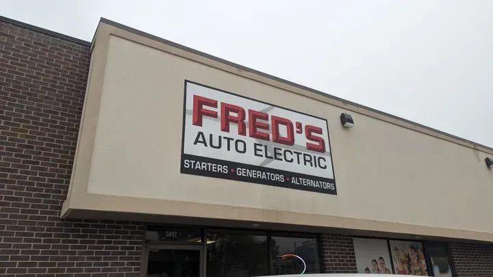 https://cdn.trust-mechanics.com/photos/YYmjV2KxpeFypRRr6diJ/9951d5ad-db82-4ee5-93ce-1f5cdcde7f4e_720x720