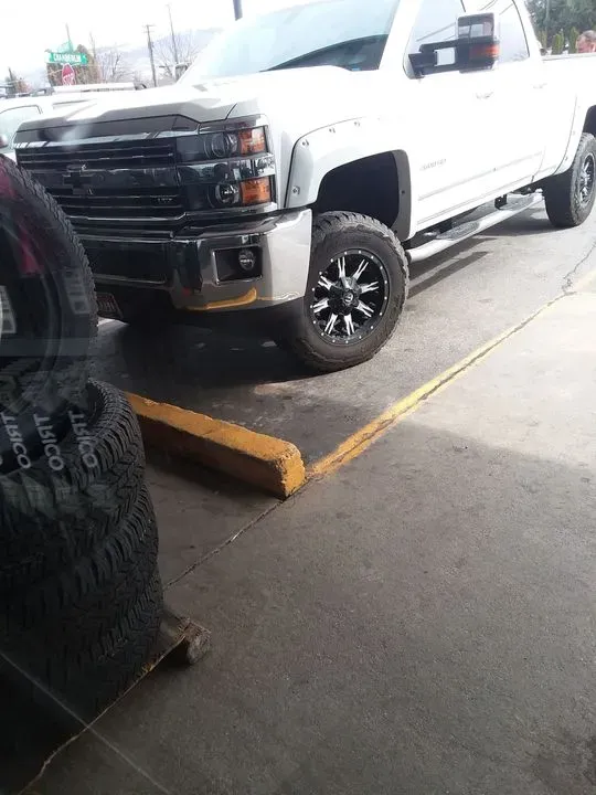 https://cdn.trust-mechanics.com/photos/YbQZJIASGJH0JfououXc/3cb73e37-e861-42c2-90c8-e64e56fd627a_720x720
