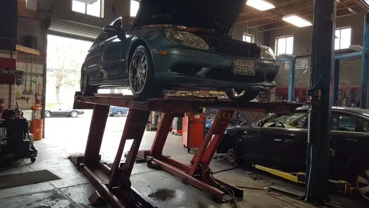 https://cdn.trust-mechanics.com/photos/YtagtRvfTVNG9u1Au1fR/2af49c81-7edb-44b1-b84b-affbb50a2265_720x720