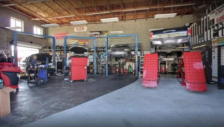 https://cdn.trust-mechanics.com/photos/YtagtRvfTVNG9u1Au1fR/6ce86e0e-c549-4ec2-a14b-7edb540f7536_720x720