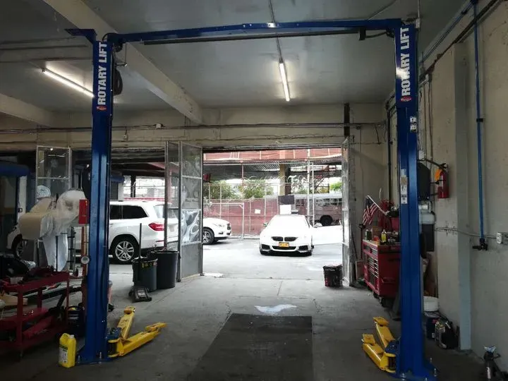 https://cdn.trust-mechanics.com/photos/Yy087pSFCByMvt4UbYtl/c9e74135-0dfa-40e6-b1ea-f42cb8b56fb2_720x720