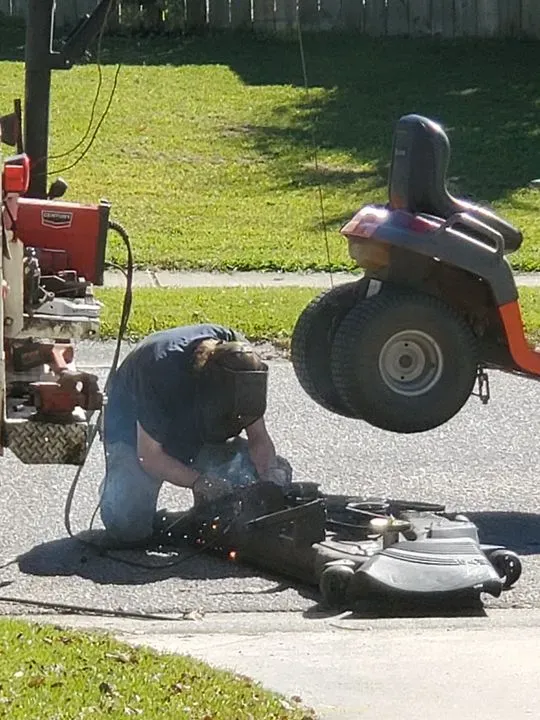 https://cdn.trust-mechanics.com/photos/ZUROXS2owlpN6ugfb1TO/d41ddf4b-e0ed-4d7c-9762-96677fcc6f0e_720x720