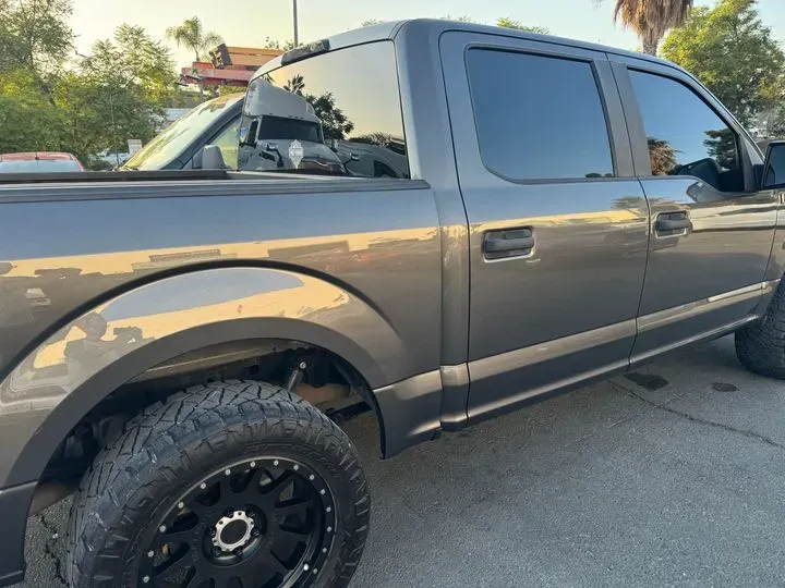 https://cdn.trust-mechanics.com/photos/anAi4eTc2RHrYVFZSuAD/b5128767-4e60-4051-9921-888915f37780_720x720