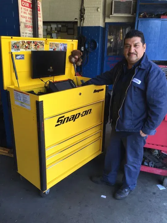 https://cdn.trust-mechanics.com/photos/b2EmvuxDncPmLJMAOkIu/a0a42cc1-5a71-486a-84fa-bc3d1169a6d6_720x720