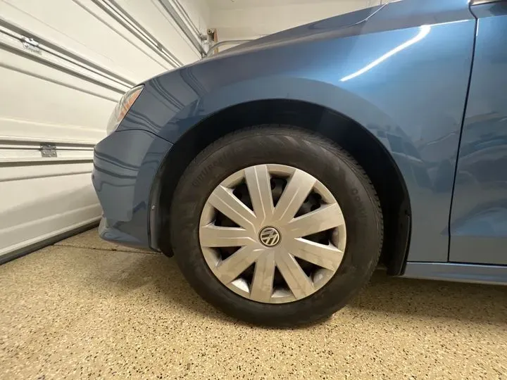 https://cdn.trust-mechanics.com/photos/bQOiOmKTPQw3jD1YWy1h/d1a995e9-5392-4535-abc0-59ac3344a4f5_720x720