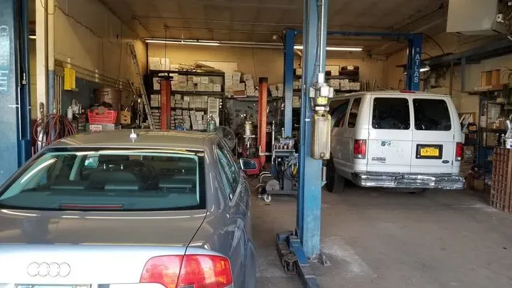 https://cdn.trust-mechanics.com/photos/bbOe9ZWe680VgD0Mh8vj/aaf78748-b567-4fa6-b452-737e1ff29431_720x720