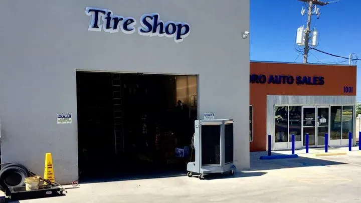 https://cdn.trust-mechanics.com/photos/bmcU1LEd7OIVA9c0fEzL/e8898115-6584-4366-a38b-6e1653f1c13a_720x720