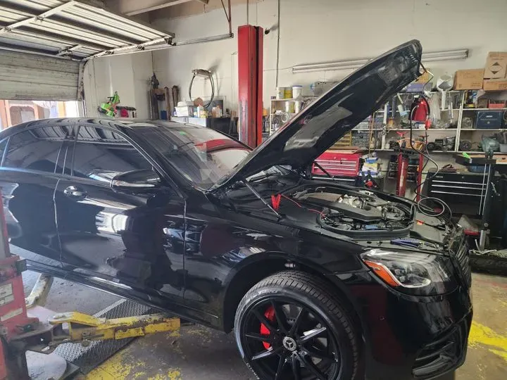 https://cdn.trust-mechanics.com/photos/bvlpqLHGlymXYi9WXo1N/bb923ed9-42f9-4574-800c-19c32aca8b67_720x720