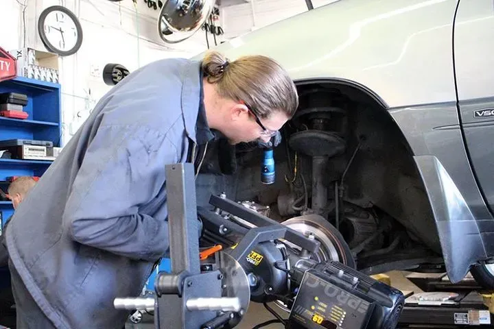 https://cdn.trust-mechanics.com/photos/byluxd4ZTjWaSPaXCsBY/f40a3c63-2a3b-43c8-933e-ff0823a53c18_720x720