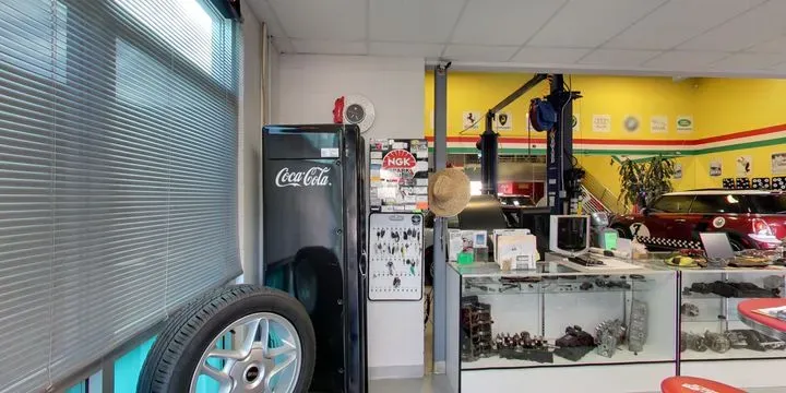 https://cdn.trust-mechanics.com/photos/c2mlU4GmZxxrjwSrbIix/5c88a152-ef88-496c-989b-78e3bd0ecea1_720x720