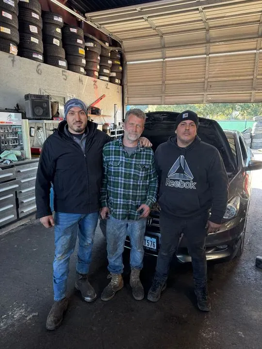https://cdn.trust-mechanics.com/photos/cEJZ4nLFgywt2yJVMbTq/a6ad966a-b79a-4446-af9c-79382ebbb924_720x720