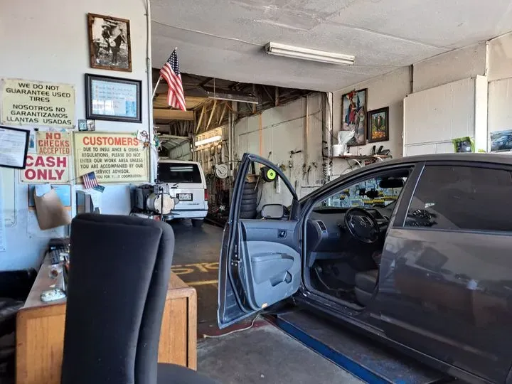 https://cdn.trust-mechanics.com/photos/cKjIZAo4Lht7sLIUCW88/873b6746-aa1b-498a-99b7-b55db343ffc6_720x720