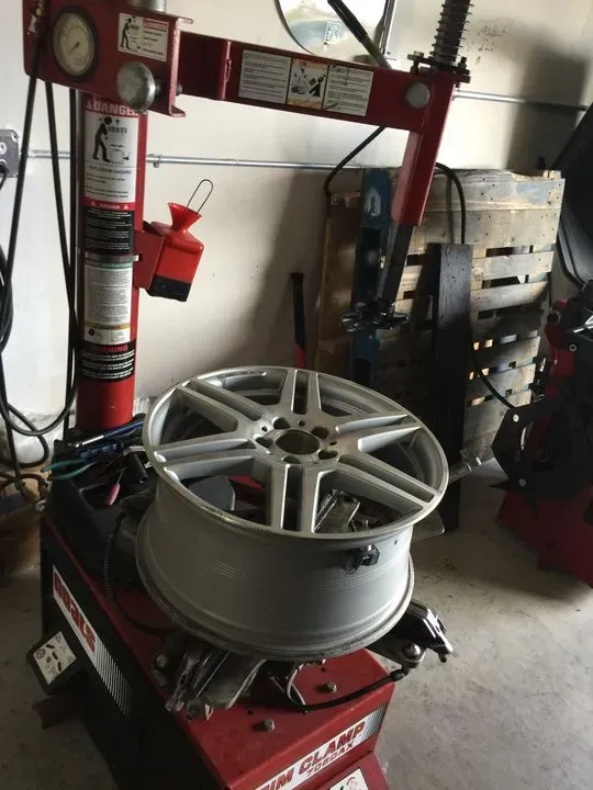 https://cdn.trust-mechanics.com/photos/cZqve51eL0VvFnmlLJZO/58905a99-85eb-4817-8717-53ba8b9cfc6c_720x720