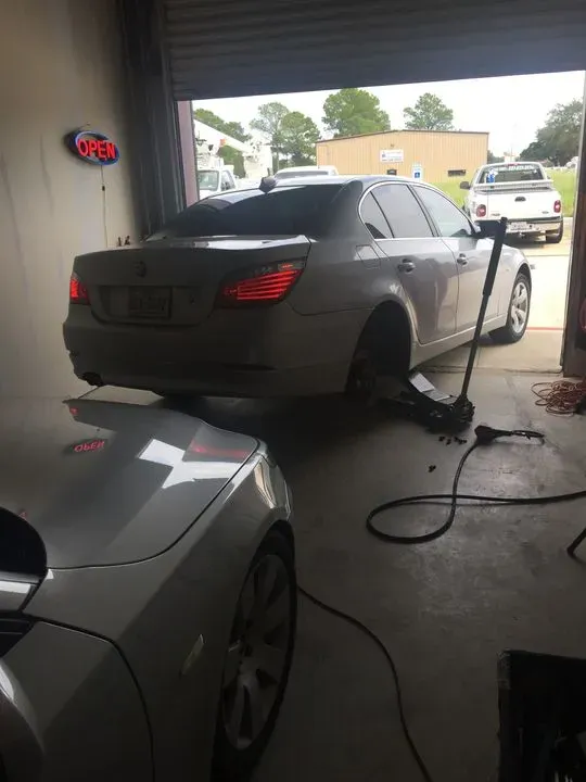 https://cdn.trust-mechanics.com/photos/cZqve51eL0VvFnmlLJZO/9c39514f-6957-41ce-bbe5-72b60ce762e6_720x720