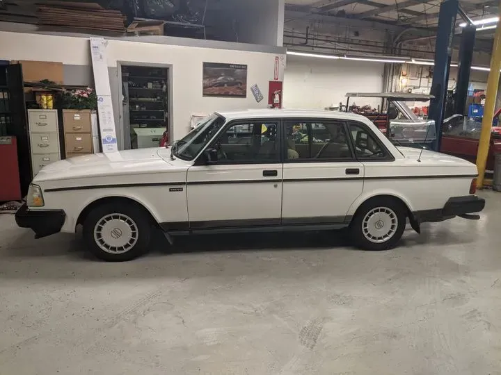 https://cdn.trust-mechanics.com/photos/clOi2x2LJMWG1HNWNQyG/335b5887-c5a1-497f-abd0-2957a8e934bf_720x720