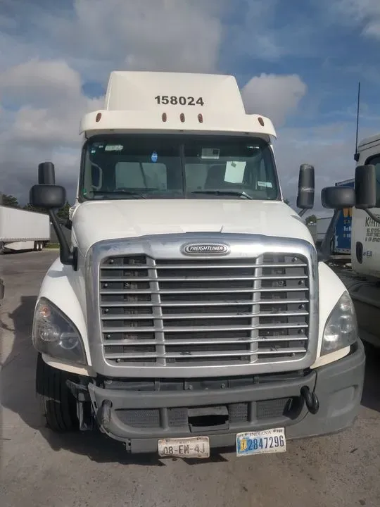 https://cdn.trust-mechanics.com/photos/clyyujmCynWnFPqdSH06/c7b8dfc0-2ed2-498f-ac1f-ca2ea16656a1_720x720
