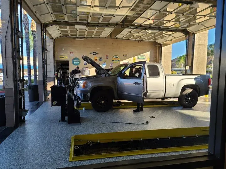 https://cdn.trust-mechanics.com/photos/d8HatZ75pRYlBxKmmNkX/1c4170ab-61a4-4e47-9656-e7b5d585a9ad_720x720