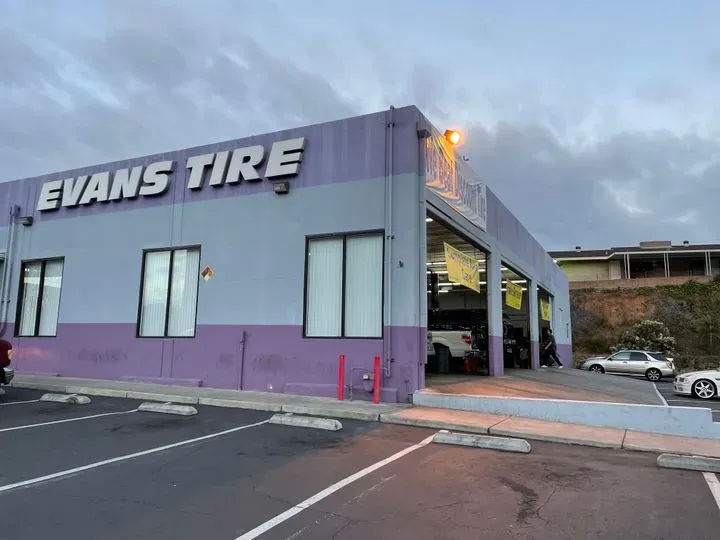 https://cdn.trust-mechanics.com/photos/dAsjb5ywmWWjHlkcGzBd/6ed85d4f-0dc7-4bd0-9b13-784a8460c8c1_720x720