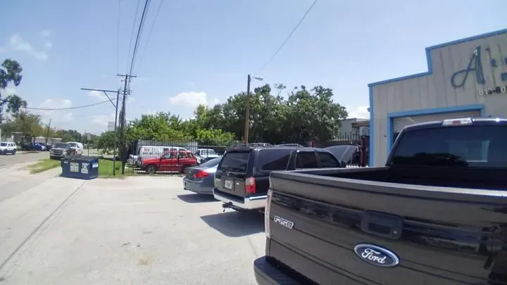 https://cdn.trust-mechanics.com/photos/dqjE5vEHCntvRJF8SSZr/680f0779-735c-475c-a648-56c2a6c6542e_720x720