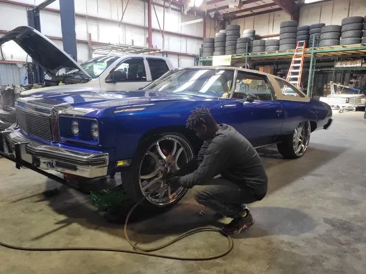 https://cdn.trust-mechanics.com/photos/dzy44lPGtyx5QZ5LJ0HY/d4312eb9-8182-4f5d-bcd1-1a4e0c0bef0c_720x720