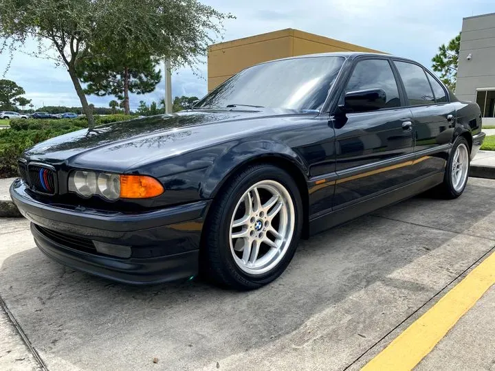 https://cdn.trust-mechanics.com/photos/eBoTVvuW5QlnKFGGFjoW/250f8407-abbc-442e-b088-1ce9cee11606_720x720