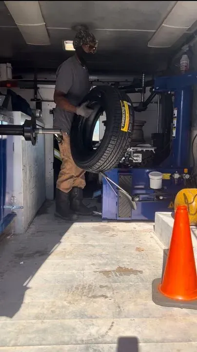 https://cdn.trust-mechanics.com/photos/eIOEzeiiRF86Hd9MPyhR/212bddae-2bf8-4c68-a22a-00c247fd44e1_720x720