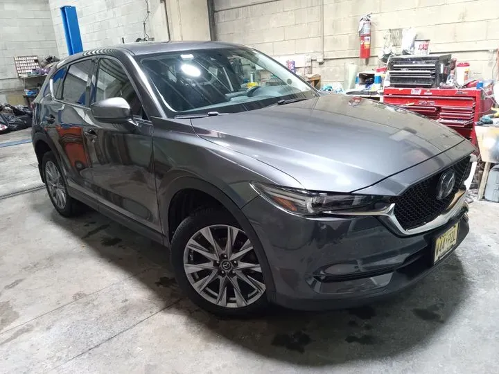 https://cdn.trust-mechanics.com/photos/euSlEZ40fHu44T68WuLs/c9d32713-b76c-4f69-ba94-0535d2e98ccd_720x720