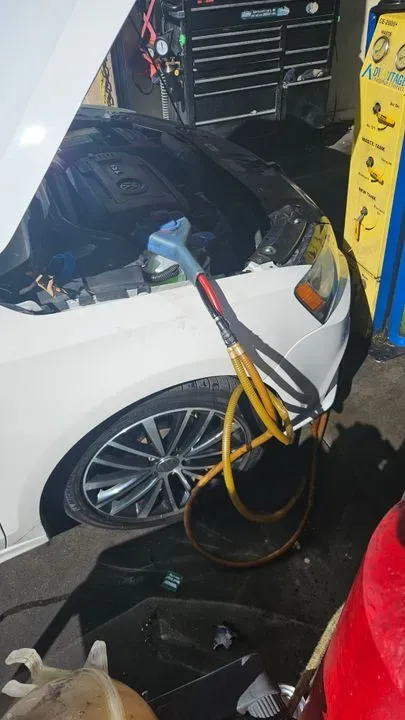 https://cdn.trust-mechanics.com/photos/f8xBN98HutzqChoXiE7E/dc772718-26d2-4c48-b938-58420186721e_720x720