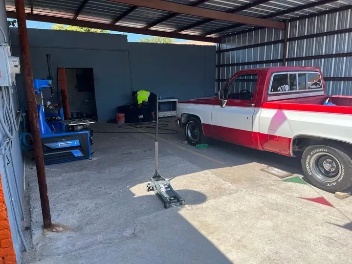 https://cdn.trust-mechanics.com/photos/feK979baWvMi673oQQUY/d5e9f7af-e346-49d7-a71a-0ab2bacc7a2c_720x720