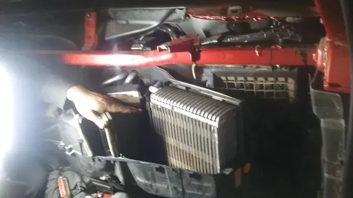 https://cdn.trust-mechanics.com/photos/fh1OPrrAlgIXEYjxPZn9/c9b385ca-2442-4e04-8563-4859dc166f2e_720x720