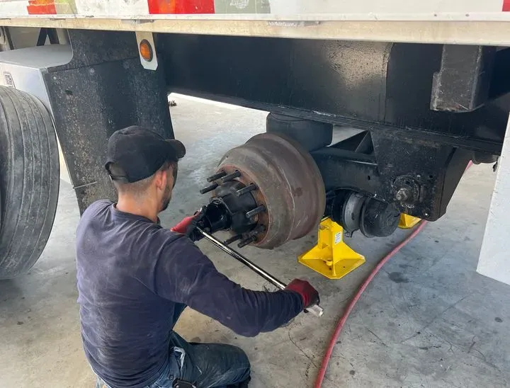 https://cdn.trust-mechanics.com/photos/gDkcTskgvftqZmEGOHDI/8adea16b-cc85-43f9-99a9-ad7a2dfc8f73_720x720
