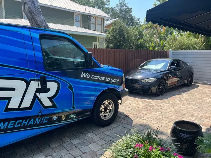 https://cdn.trust-mechanics.com/photos/gcKjLj5TU7PX1jxvj6lk/f6d69ec3-0a5f-4c59-99d8-d106ce2728d1_720x720