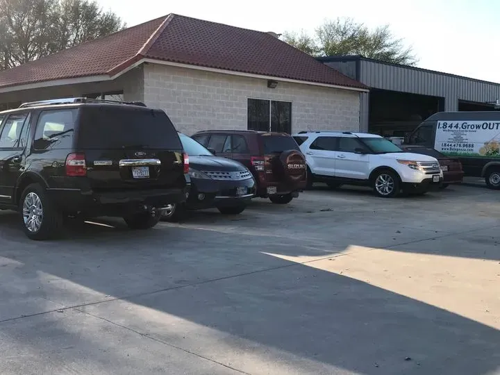 https://cdn.trust-mechanics.com/photos/glerxXrtCa47FpdbWUGf/47630725-edb5-4c78-85f8-0b84f0275a2d_720x720