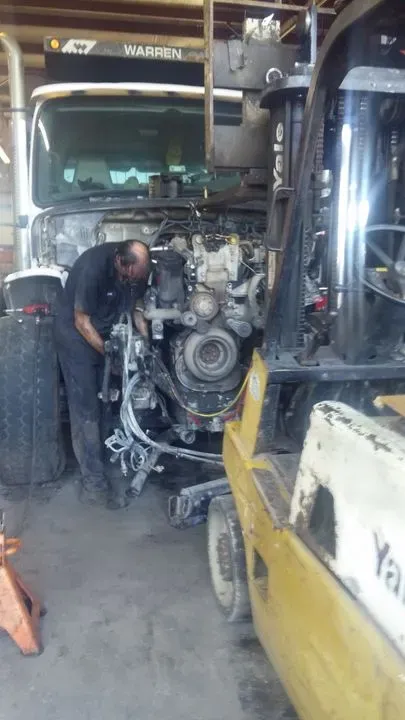 https://cdn.trust-mechanics.com/photos/h9XFy8GVHPokw1CyvtEQ/e0226428-8445-464b-9396-89cbf6427d7e_720x720