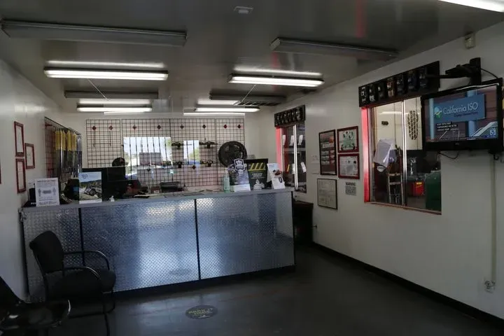 https://cdn.trust-mechanics.com/photos/hSnM9eL8CAVaIEvghdOw/7e793910-49a4-415e-b971-aec0e9dffb78_720x720
